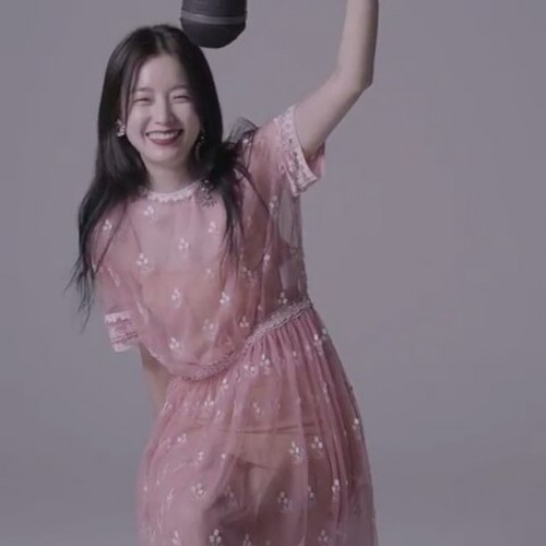 instagram.com--11-harpersbazaarkorea21827061_347099912402891_5423402685246210048_n.jpg