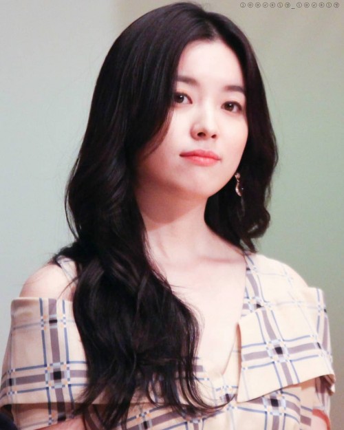 instagram.com-180212-GoldenSlumber-will-release-February-1427891904_2037091346563694_445508518003343360_n.jpg