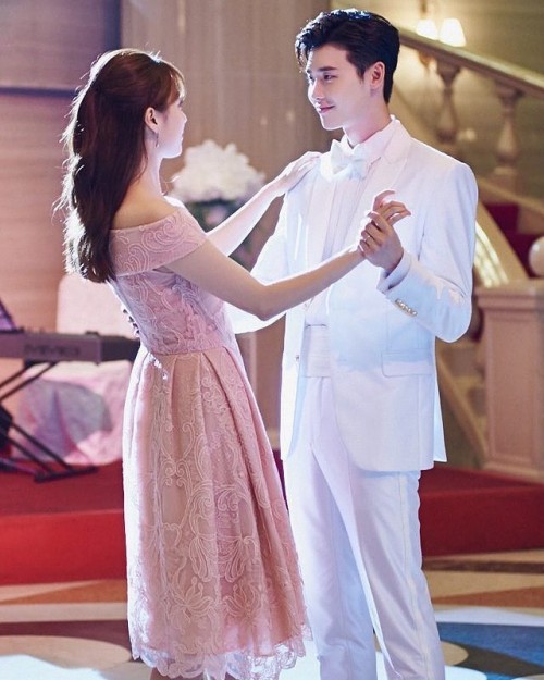 instagram.com-Are-You-Readyhanhyojoo-leejongsuk14145486_1846404592248062_1076414700_n.jpg
