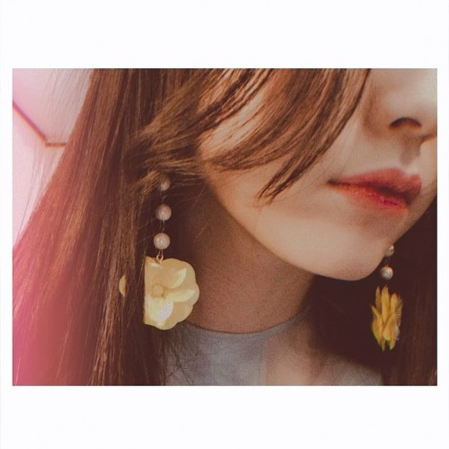 instagram.com-Han-Hyo-Joo-Instagram-Update26869378_143525943001294_3763889934105051136_n.jpg