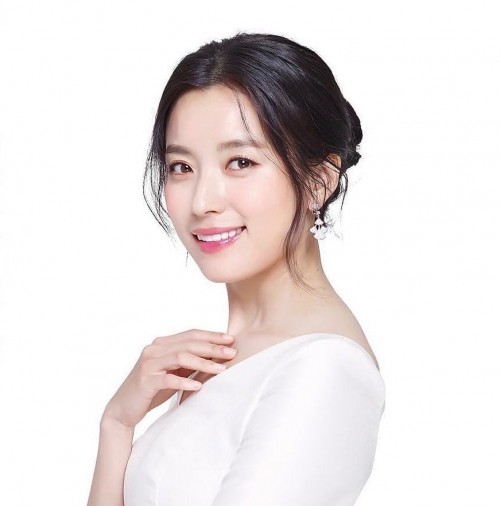 instagram.com-Han-Hyo-Joo-for-Daebang-Construction-58608521_1555468171252224_3259076983094396002_n.jpg
