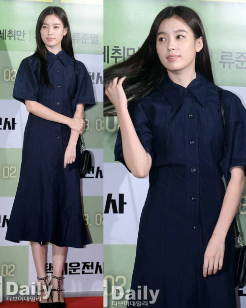 instagram.com-PRESS-170725-HanHyoJoo-VIP-Premiere-of-Movie20347282_224701731387217_6558836191125307392_n.jpg