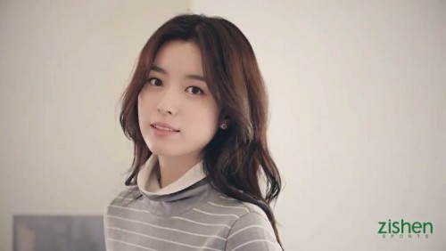 instagram.com-Videos-Han-HyoJoo-x-Zishen-2017-FW-Collection21108010_877233292455051_1799145363454558208_n.jpg
