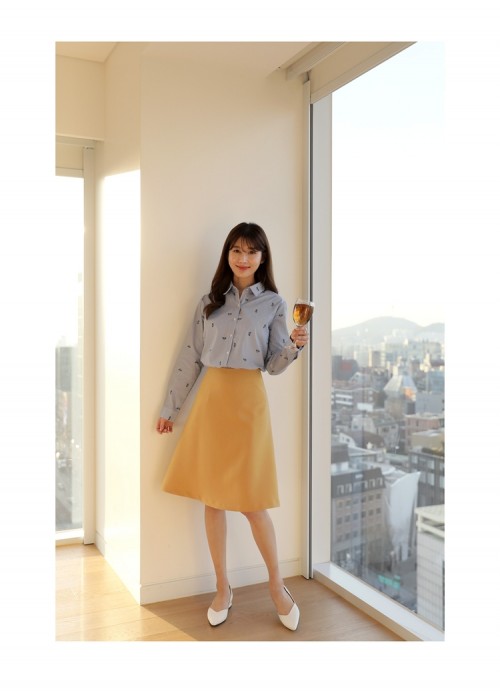 YELLOWSKIRT19.jpg